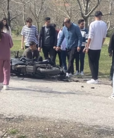 Isparta'da Korkutan Kaza: Otomobil ile Motosiklet Çarpıştı, 2 Kişi Yaralandı