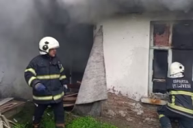 Isparta'da Metruk Binada Çıkan Yangın Büyümeden Söndürüldü