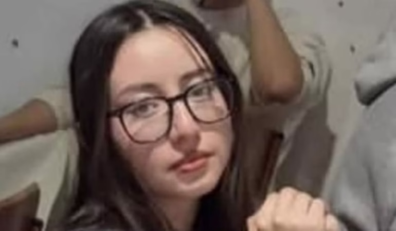 Isparta'da Ölü Bulunan Milli Satranççı Feyza Keskin Defnedildi