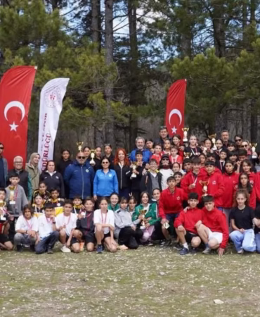 Isparta'daki ANALİG Kros Yarışlarında Madalyalar Sahiplerini Buldu