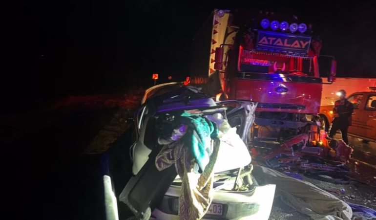 Isparta'daki Feci Kazada Ölen ve Yaralananların Kimlikleri Belli Oldu