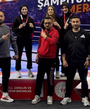 Ispartalı Fatime Yürekli Muay Thai Türkiye Şampiyonu Oldu
