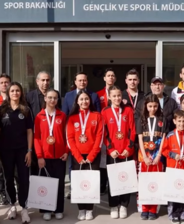 Ispartalı Kickboksçulardan Türkiye Şampiyonası'nda Madalya Şovu