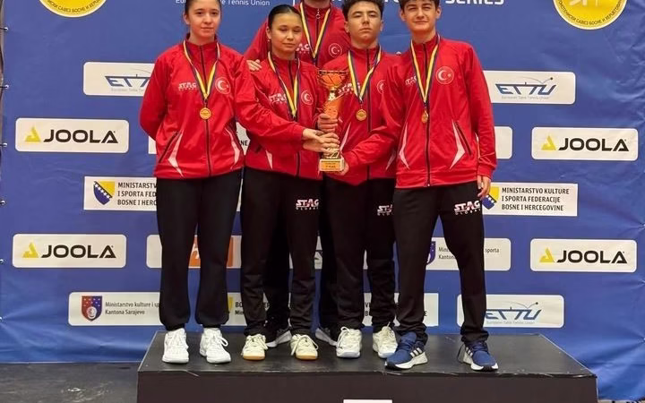 Ispartalı Salih Yıldırım U15 Masa Tenisi Milli Takımı ile Şampiyon