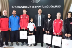 Ispartalı Şampiyon Taekwondocular Başarılarını Ödülle Taçlandırdı