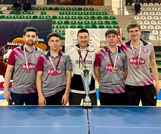 Ispartes Masa Tenisi Takımı 3. Lig'de Türkiye Şampiyonu Oldu