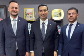 İYİ Partili Akburak'tan Görevden Alınan İbrahim Tekeli'ye Destek