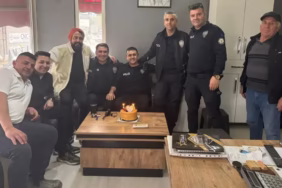 Kavga İhbarına Giden Polislere Esnaftan Pasta Sürprizi