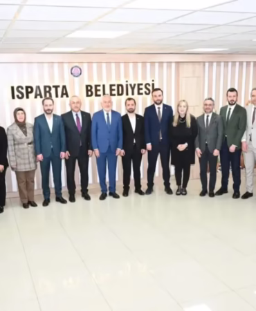 Mevlüt Çavuşoğlu Isparta'da: Başdeğirmen'in Hizmetleriyle Gurur Duyuyoruz