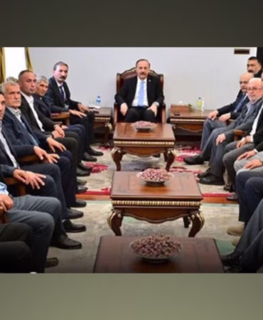 Vali Erin Muhtarlarla Buluştu: Köylerin Sorunları Masaya Yatırıldı