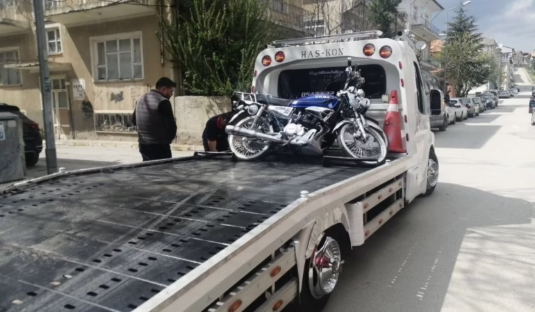 Yalvaç'ta Plakasız 2 Motosiklete 254 Bin TL Trafik Cezası Kesildi