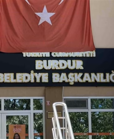 Burdur'da İmar Depremi: Eski ve Yeni Başkanlar Hakim Karşısına Çıkıyor