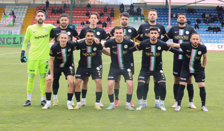 Dev Rakipler Belli Oldu: Isparta 32 Spor'da Gözler Kritik Kongreye Çevrildi