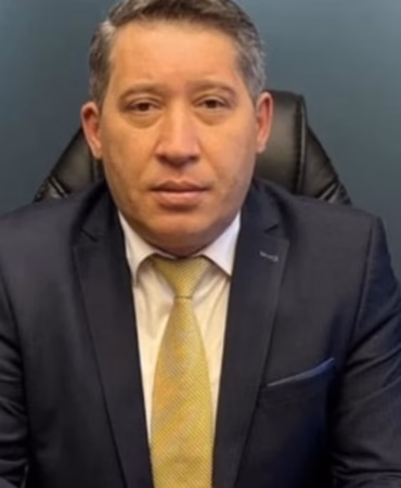 Dinar'da Şok İstifa: Veysel Topçu CHP'den Ayrıldı, Rota AK Parti!