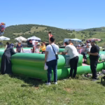Eğirdir'de Gül Kokulu Gökyüzü: Sorkuncak Şenliği'ne 100 Uçurtma