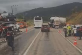Isparta-Antalya Yolunda Acı Çarpışma: 1 Can Kaybı, 2 Yaralı