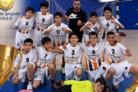 Isparta Futsal Finalinde 5-3'lük Zafer: Şampiyon Büyük Başarı Koleji