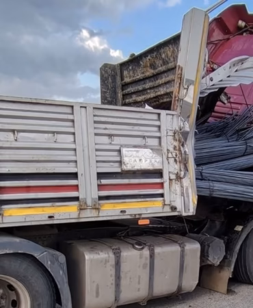 Isparta Kolçelik'te Ani Fren Facia Getiriyordu: Demirler Kasayı Deldi