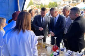 Isparta'da Genç Yetenekler Mesleki Eğitim Şenliği'nde Sahneye Çıktı