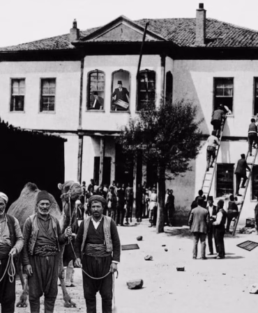 Isparta'da Valiyi Kaçıran 600 Deve: 1874'ün Tarihi Ekmek İsyanı