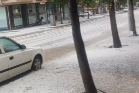 Isparta'yı Aniden Vuran Dolu Yağışı Günlük Hayatı Felç Etti
