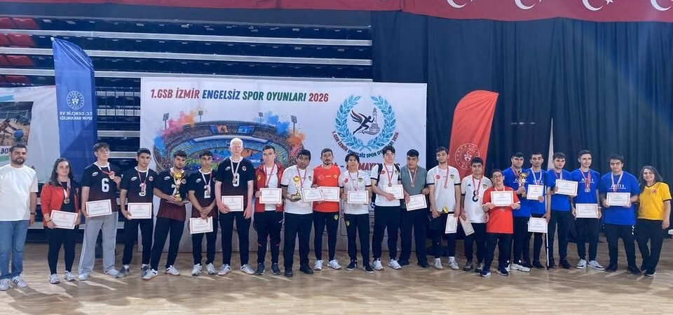 İzmir'deki Goalball Turnuvasından Isparta'ya 4 Tarihi Kupa