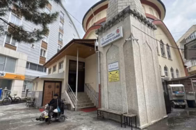 Kameriye Camisi'nde Vicdansızlık: Sadaka Kutusunu Soyan Hırsız Yakayı Ele Verdi