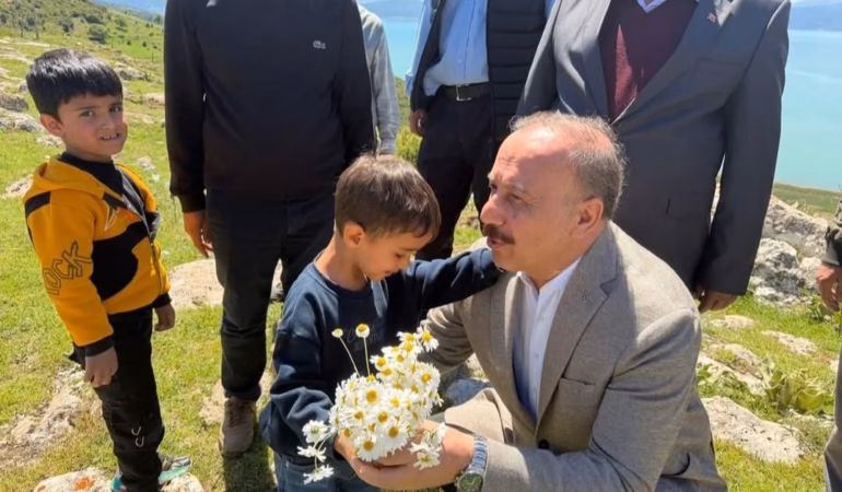 Mahmatlar'da Anlamlı Buluşma: Gündem Eğirdir Gölü'nün Geleceği