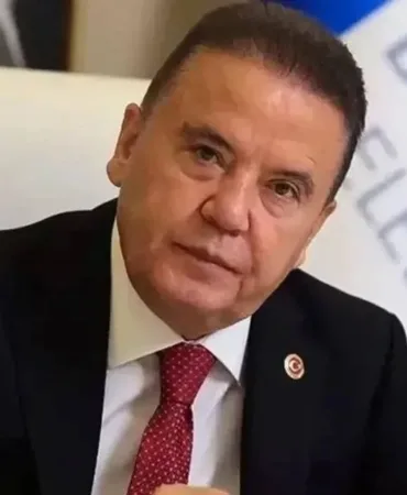 Muhittin Böcek