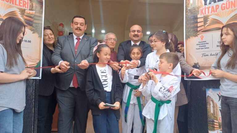 Yalvaç'ta Kültür Şöleni: YALFEST Kitap Fuarı Kapılarını Açtı