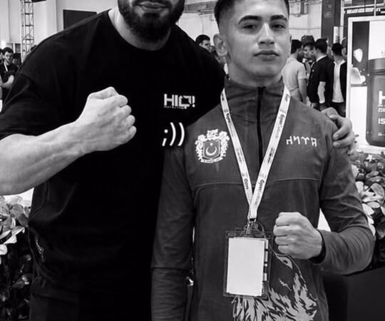 Zorbalıktan Kafese: Ispartalı Abdullah Mirza'nın UFC Hayali