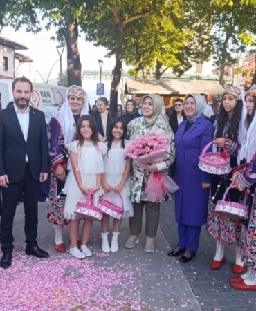 AK Parti Kadın Kurmayı Tuğba Işık Ercan Isparta'da Teşkilatla Buluştu