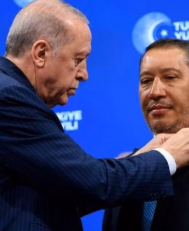 Dinar Belediye Binasında Şok: Başkan Veysel Topçu’ya Saldırı Girişimi