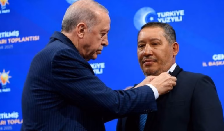 Dinar Belediye Binasında Şok: Başkan Veysel Topçu'ya Saldırı Girişimi