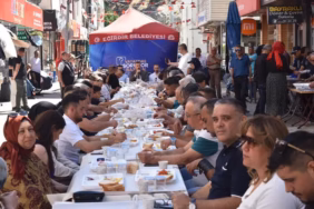 Eğirdir'de Şeffaf Yönetim: Başkan Özer Vatandaşın Taleplerini Dinliyor