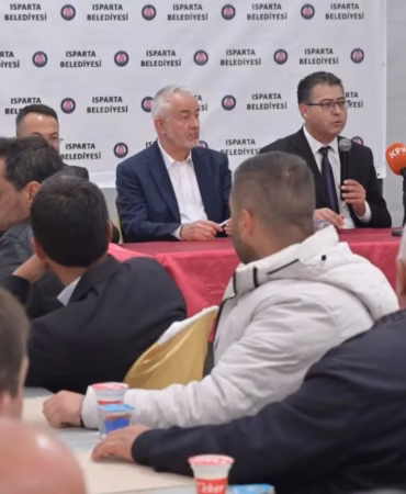 Gölcük Zirvesi: Isparta'nın Dönüşümüne Muhtarlardan Övgü Yağdı