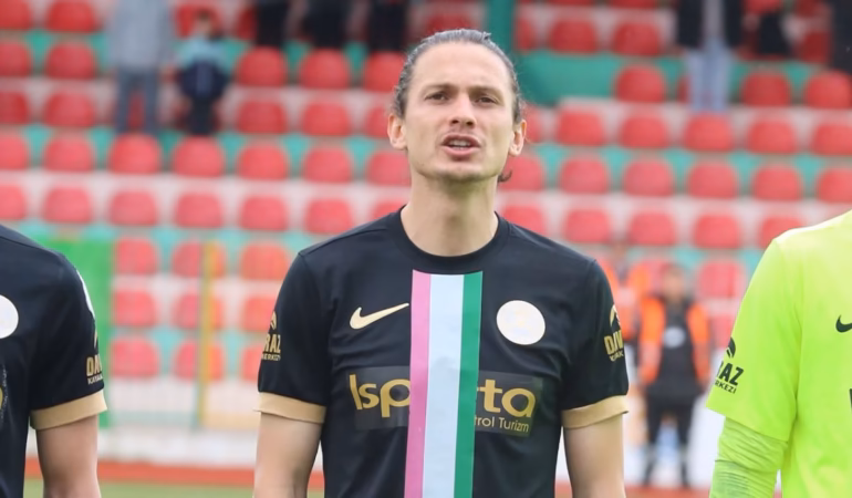 Isparta 32 Spor’dan Elazığspor’a Flaş Transfer: Alperen Pak İmzayı Attı