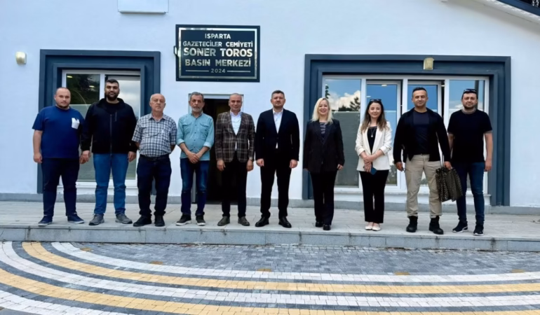 Isparta Basınının Sorunları İletişim Başkanlığı Masasında
