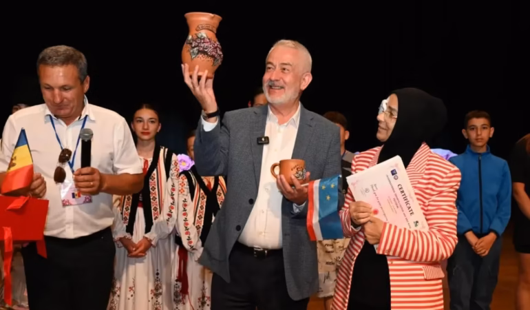 Isparta Gül Festivali Görkemli Bir Galayla Taçlandı
