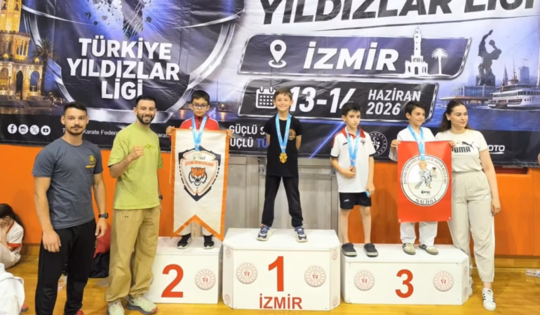 Isparta'nın Gururu: Atabey'in Genç Aslanları İzmir'de Tarih Yazdı