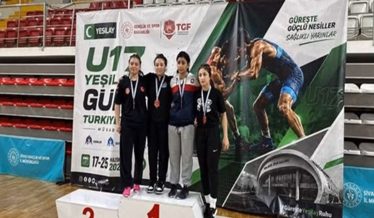 Isparta’nın Gururu Badesu Doğan Minderde Türkiye İkincisi Oldu