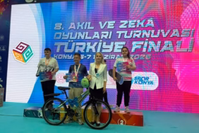 Isparta'nın Gururu Elif Erva, Zeka Oyunlarında Türkiye İkincisi Oldu
