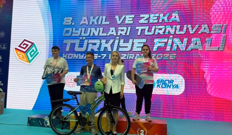 Isparta’nın Gururu Elif Erva, Zeka Oyunlarında Türkiye İkincisi Oldu