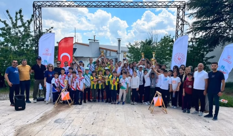 SDÜ’de Büyük Heyecan: Minik Oryantiring Şampiyonları Belli Oldu