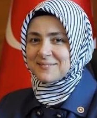 Tuğba Işık Ercan Isparta Yolcusu: Gül Bahçelerinde Kadınlarla Buluşacak