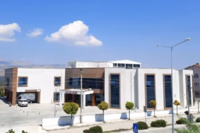 Uluborlu'ya Sağlık Müjdesi: Dahiliye Uzmanı Dr. Tülü Görevde