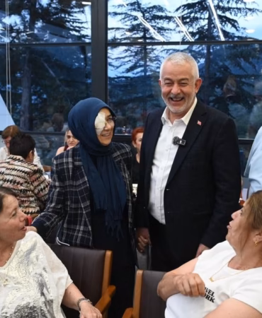 Yavru Vatan'ın Sanatçıları Gül Kokulu Isparta'ya Hayran Kaldı
