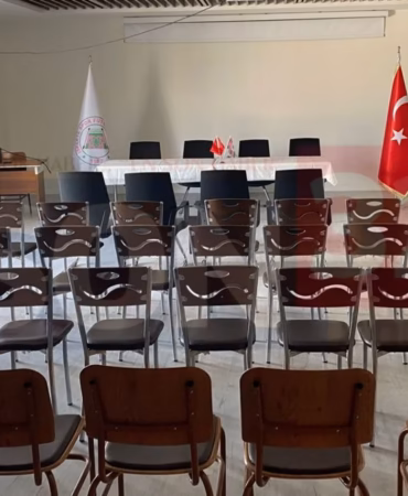 Yeşil-Pembeli Camiada Seçim Düğümü: Kongre 7 Haziran'a Ertelendi