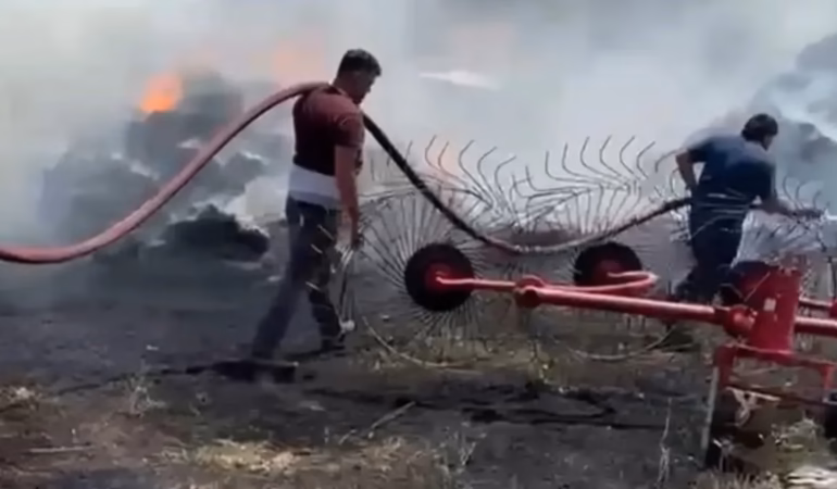 Burdur Kayaaltı Köyü’nde Samanlık Alevlere Teslim Oldu