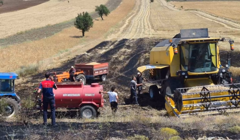 Burdur Yeşilova’da Hasat Faciasını Köyün Su Tankeri Önledi
